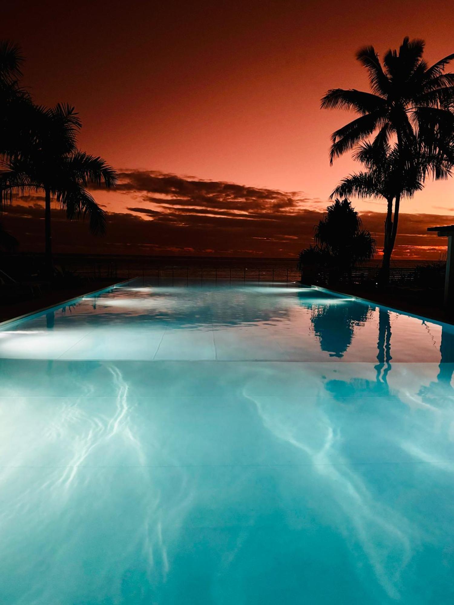 Villa Te Ura Beach Paea Exterior photo