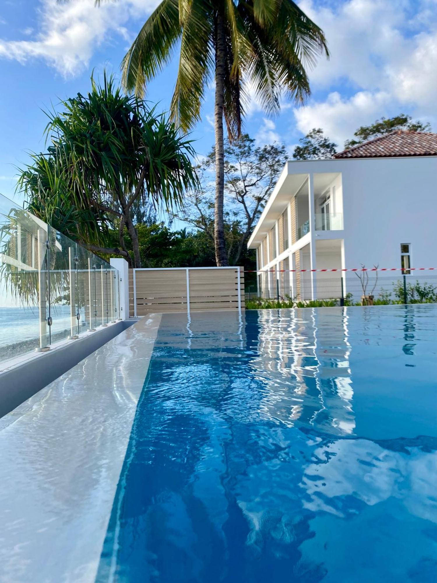 Villa Te Ura Beach Paea Exterior photo